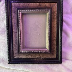 Elegant Black and Gold Picture Frame